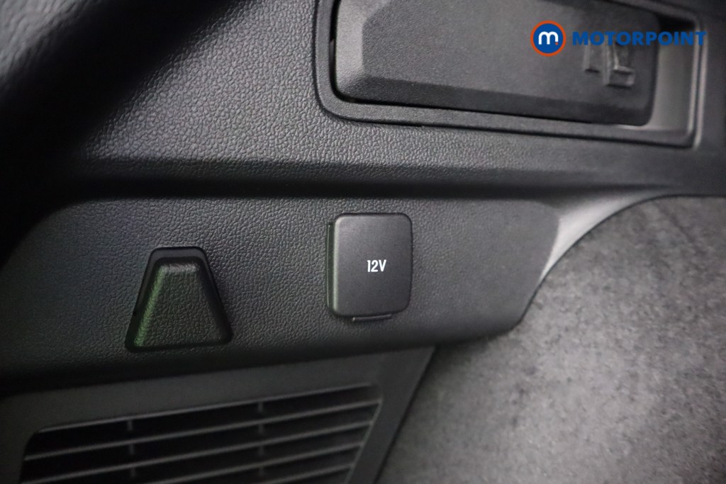 Ford Kuga St-Line X Automatic Petrol-Electric Hybrid SUV - Stock Number (1602082) - 34th supplementary image