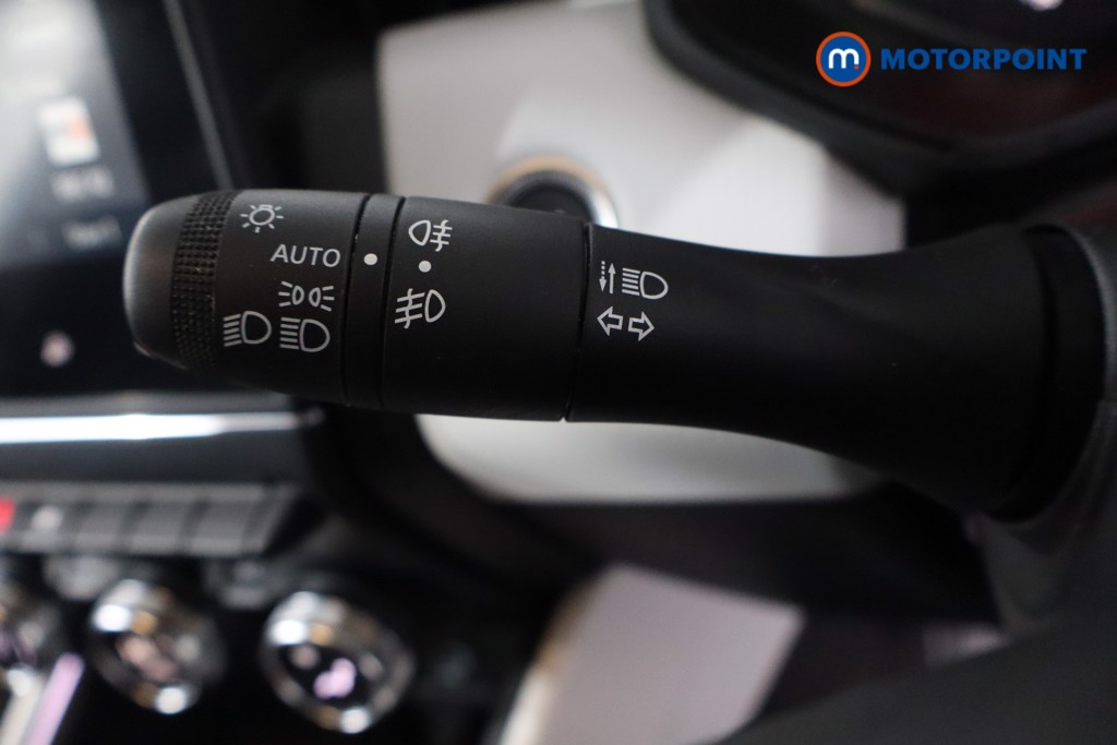 Renault Clio Techno Manual Petrol Hatchback - Stock Number (1602113) - 14th supplementary image