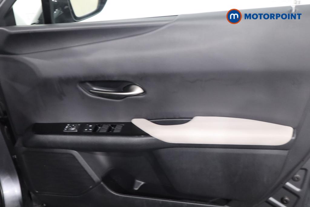 Lexus UX 300E 150Kw 54.3 Kwh 5Dr E-Cvt Takumi Pack Automatic Electric SUV - Stock Number (1543840) - 11th supplementary image