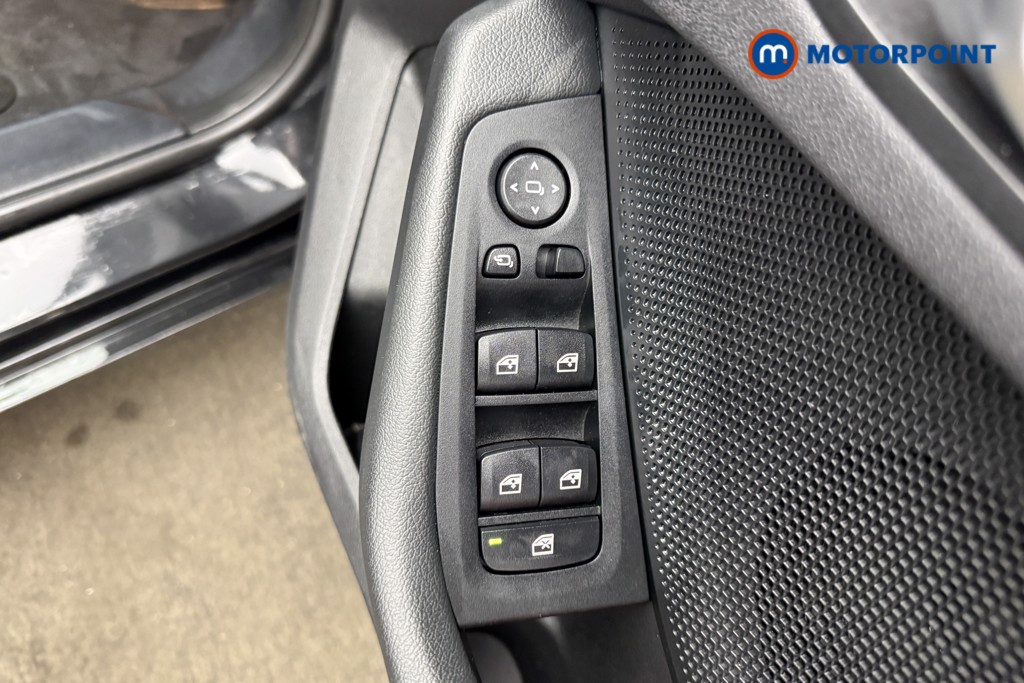 BMW 1 Series SE Automatic Petrol Hatchback - Stock Number (1577261) - 18th supplementary image