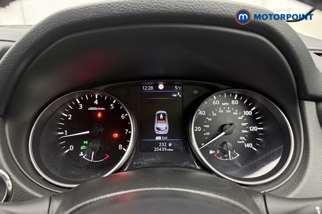 Nissan Qashqai N-Connecta Manual Petrol SUV - Stock Number (1580644) - 6th supplementary image