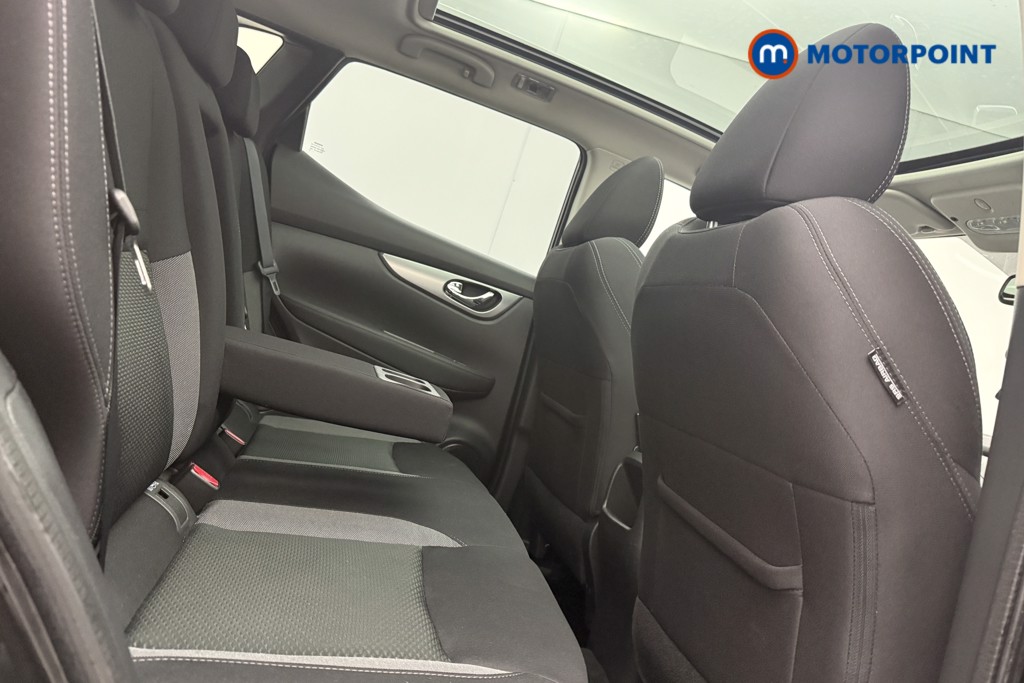 Nissan Qashqai N-Connecta Manual Petrol SUV - Stock Number (1580644) - 20th supplementary image