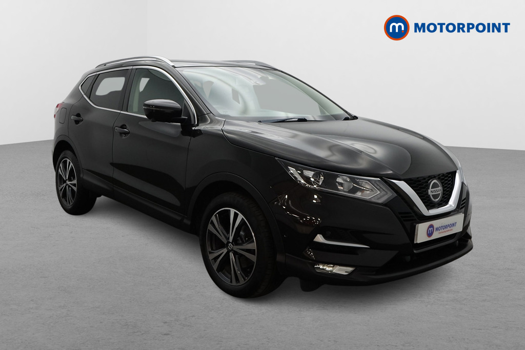 Nissan Qashqai N-Connecta Manual Petrol SUV - Stock Number (1580644) - Drivers side front corner