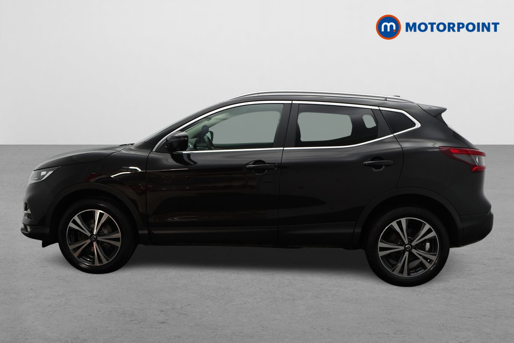 Nissan Qashqai N-Connecta Manual Petrol SUV - Stock Number (1580644) - Passenger side