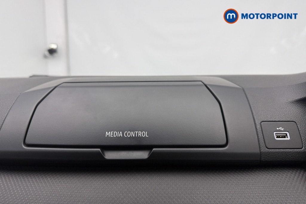 Dacia Sandero Stepway Essential Manual Petrol Hatchback - Stock Number (1581837) - 2nd supplementary image