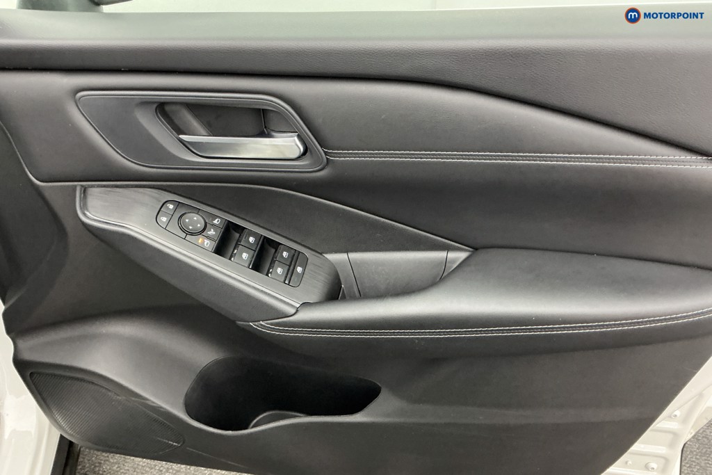 Nissan Qashqai Acenta Premium Manual Petrol SUV - Stock Number (1588143) - 22nd supplementary image