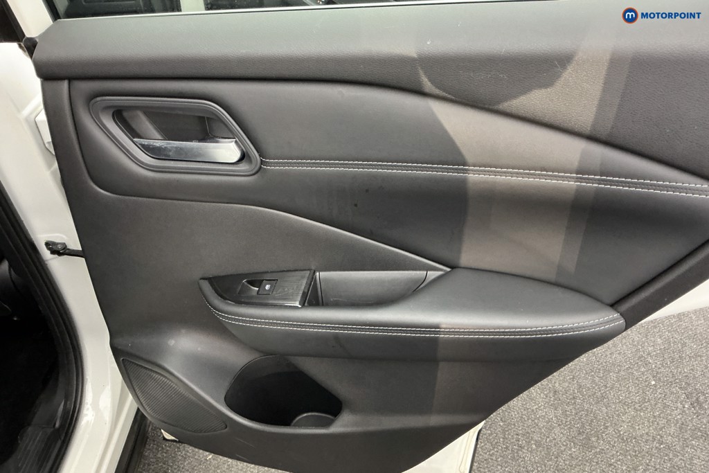 Nissan Qashqai Acenta Premium Manual Petrol SUV - Stock Number (1588143) - 24th supplementary image