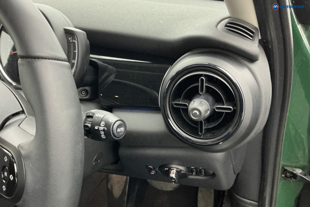 Mini Hatchback Cooper Classic Automatic Petrol Hatchback - Stock Number (1589738) - 20th supplementary image