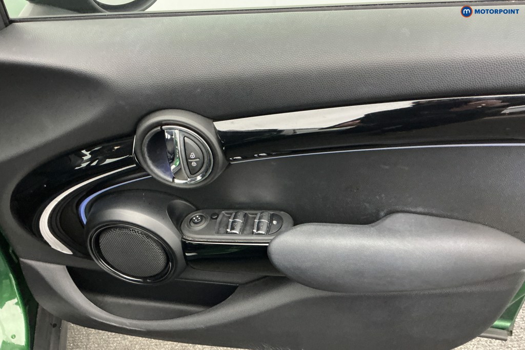 Mini Hatchback Cooper Classic Automatic Petrol Hatchback - Stock Number (1589738) - 21st supplementary image