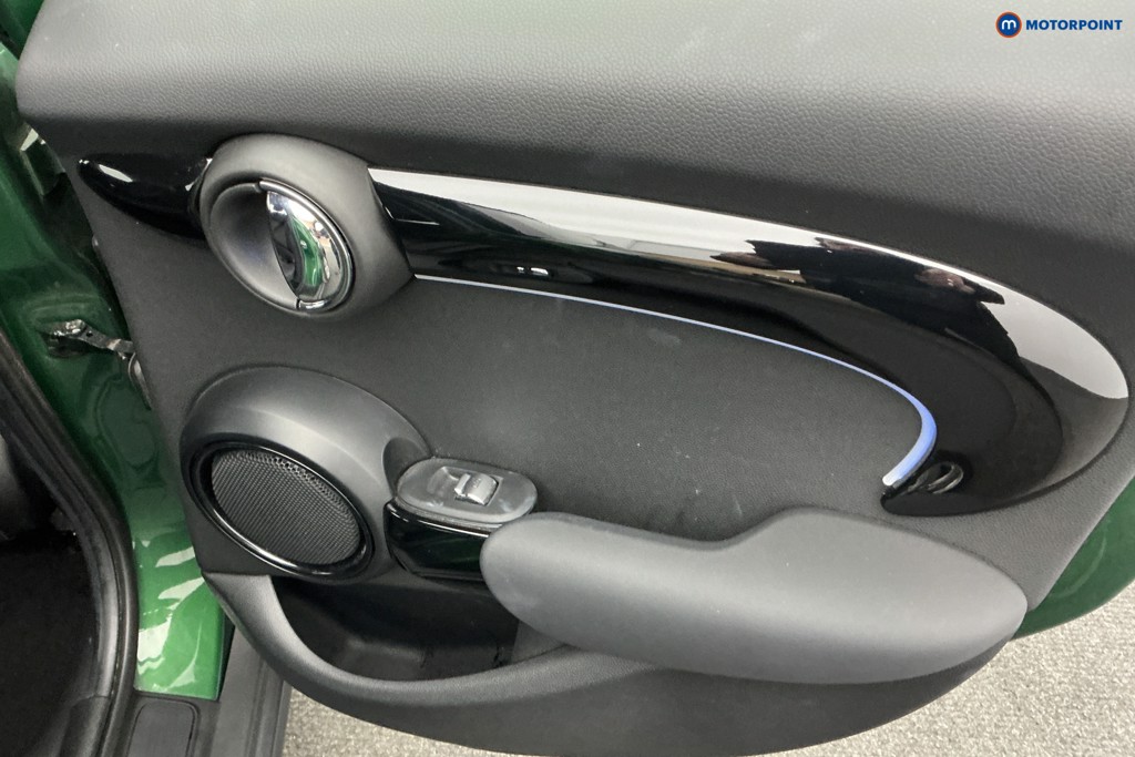 Mini Hatchback Cooper Classic Automatic Petrol Hatchback - Stock Number (1589738) - 23rd supplementary image