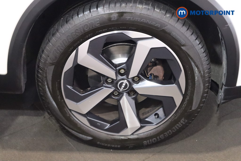 Nissan Qashqai N-Connecta Automatic Petrol SUV - Stock Number (1591059) - 11th supplementary image