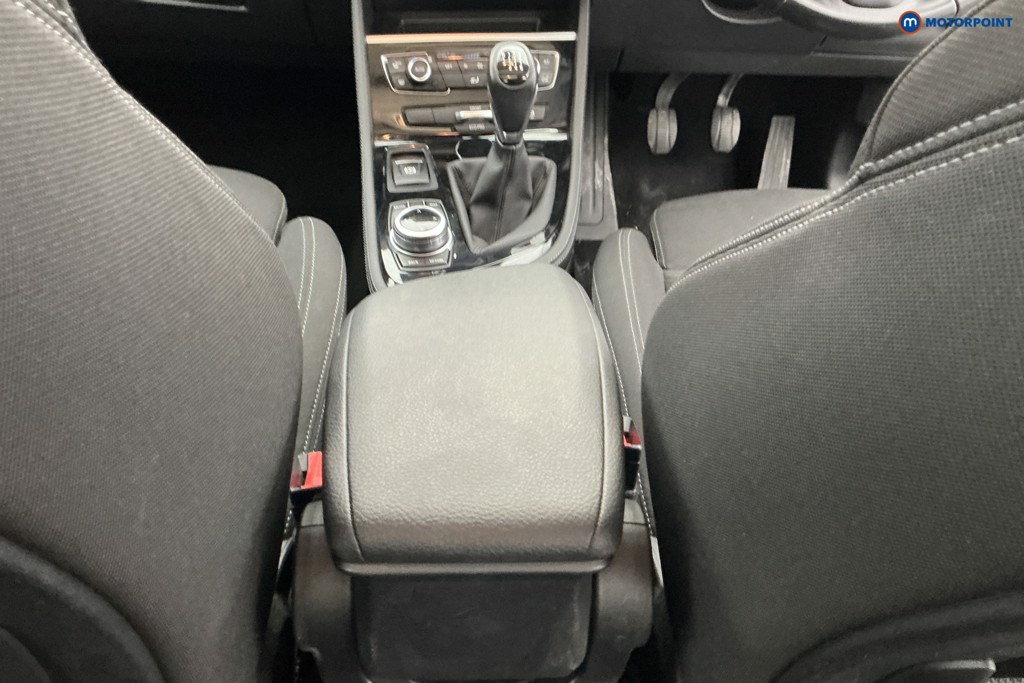 BMW 2 Series Sport Manual Petrol Estate - Stock Number (1591389) - 11th supplementary image