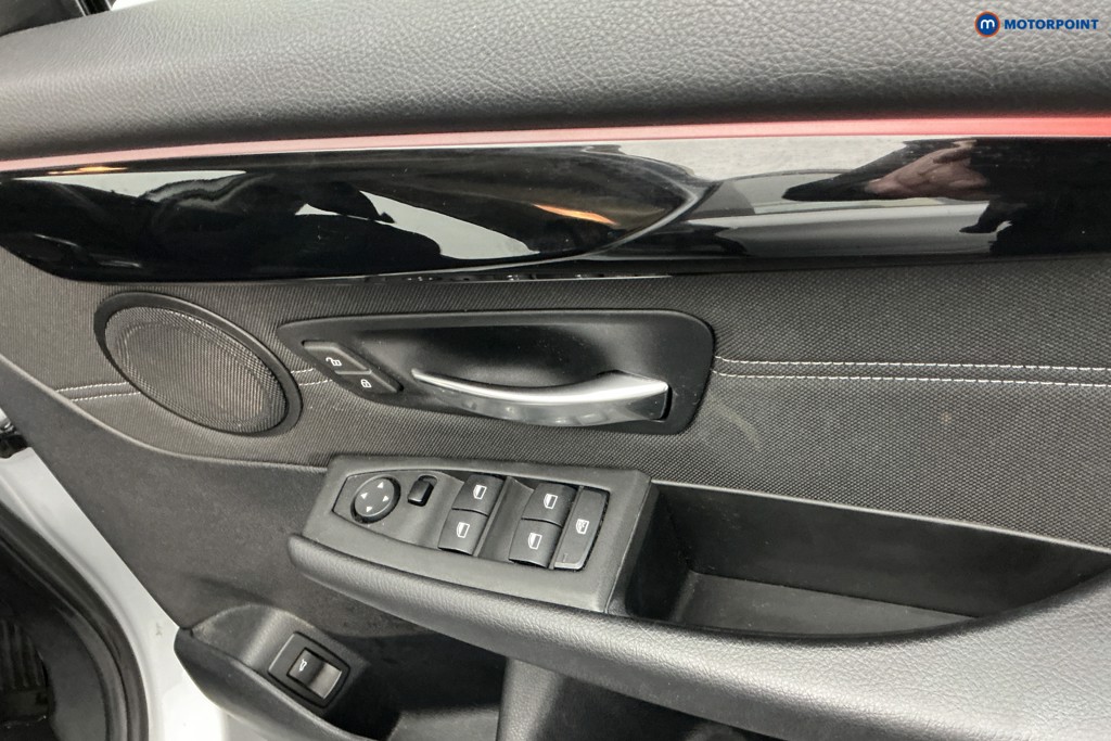 BMW 2 Series Sport Manual Petrol Estate - Stock Number (1591389) - 23rd supplementary image