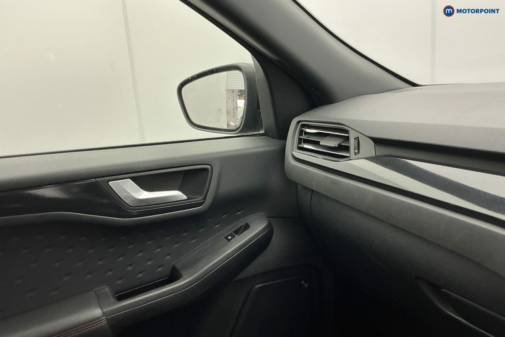 Ford Kuga St-Line Edition Manual Diesel SUV - Stock Number (1592088) - 18th supplementary image