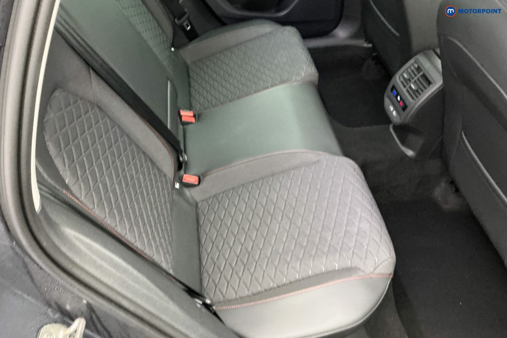 Seat Leon FR Automatic Petrol Plug-In Hybrid Hatchback - Stock Number (1592442) - 4th supplementary image