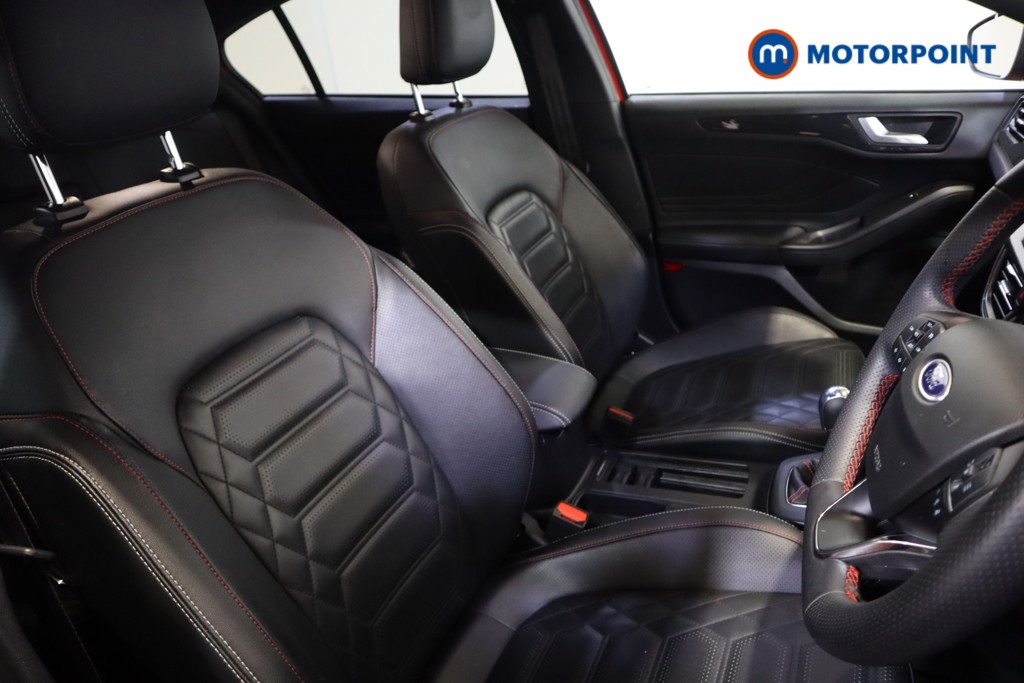 Ford Focus St-Line Vignale Manual Petrol Hatchback - Stock Number (1594796) - 6th supplementary image