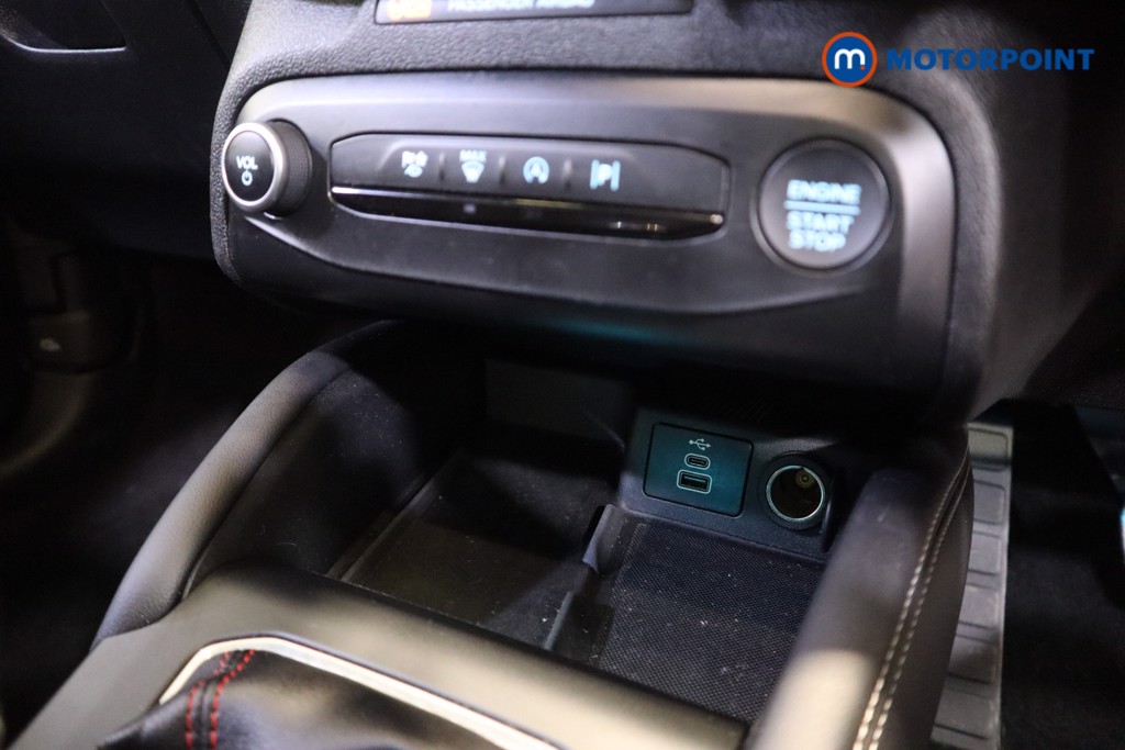 Ford Focus St-Line Vignale Manual Petrol Hatchback - Stock Number (1594796) - 22nd supplementary image