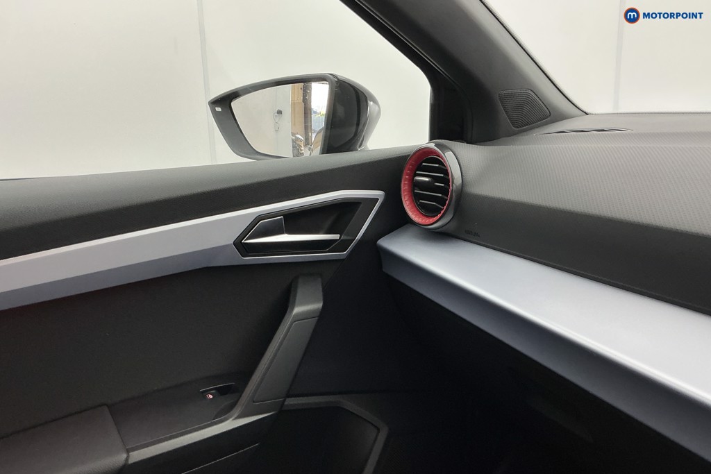 Seat Ibiza FR Manual Petrol Hatchback - Stock Number (1594960) - 17th supplementary image