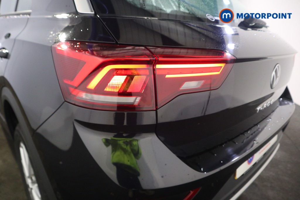 Volkswagen T-Roc Life Automatic Petrol SUV - Stock Number (1595454) - 23rd supplementary image