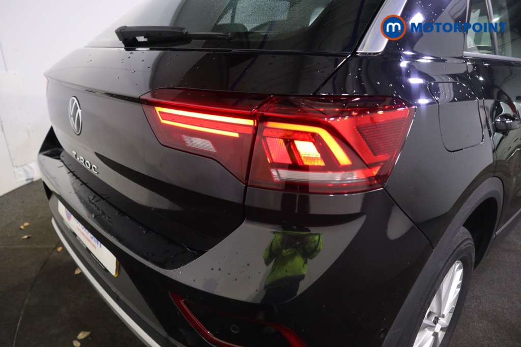 Volkswagen T-Roc Life Automatic Petrol SUV - Stock Number (1595454) - 24th supplementary image