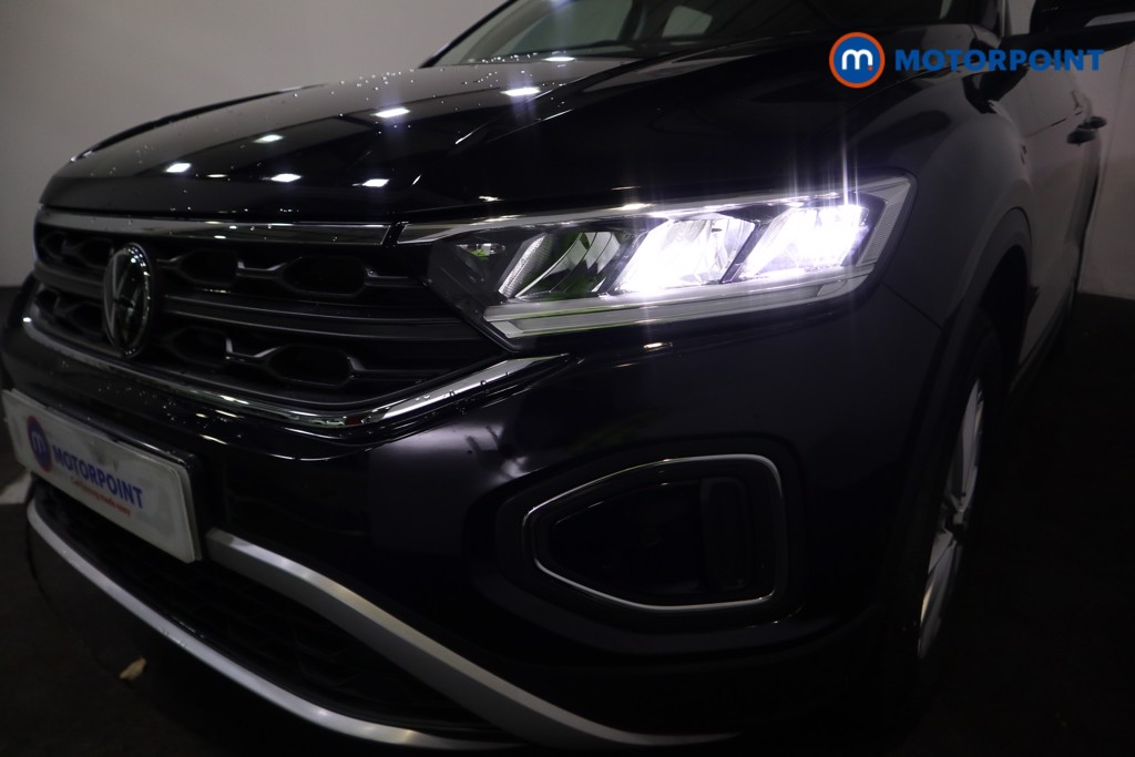 Volkswagen T-Roc Life Automatic Petrol SUV - Stock Number (1595454) - 27th supplementary image