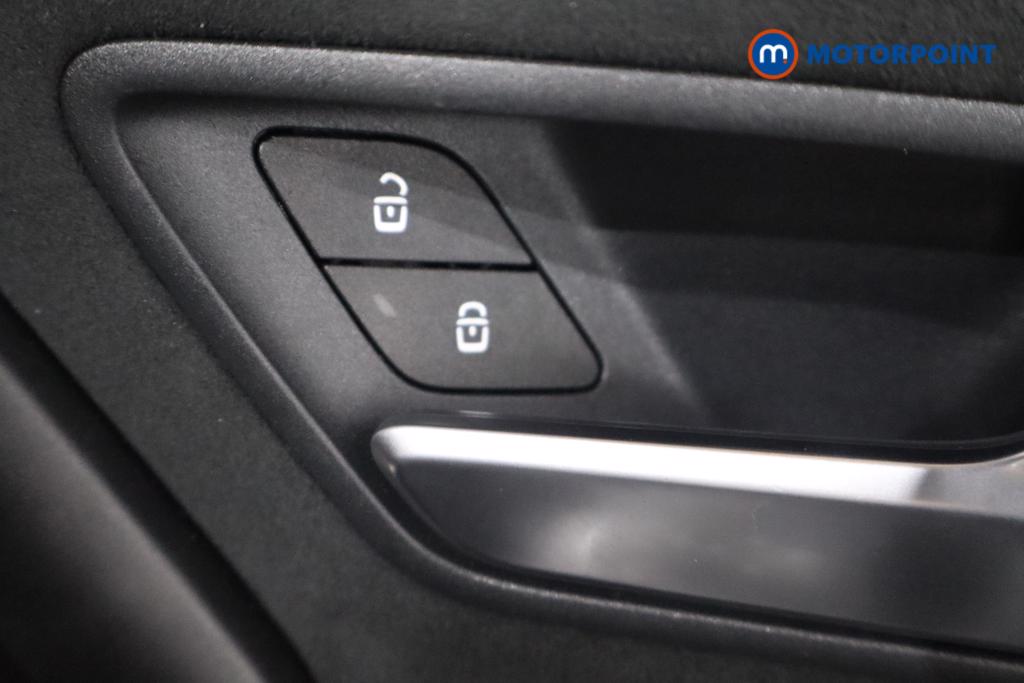 Mercedes-Benz A Class Amg Line Automatic Petrol Plug-In Hybrid Hatchback - Stock Number (1595687) - 12th supplementary image