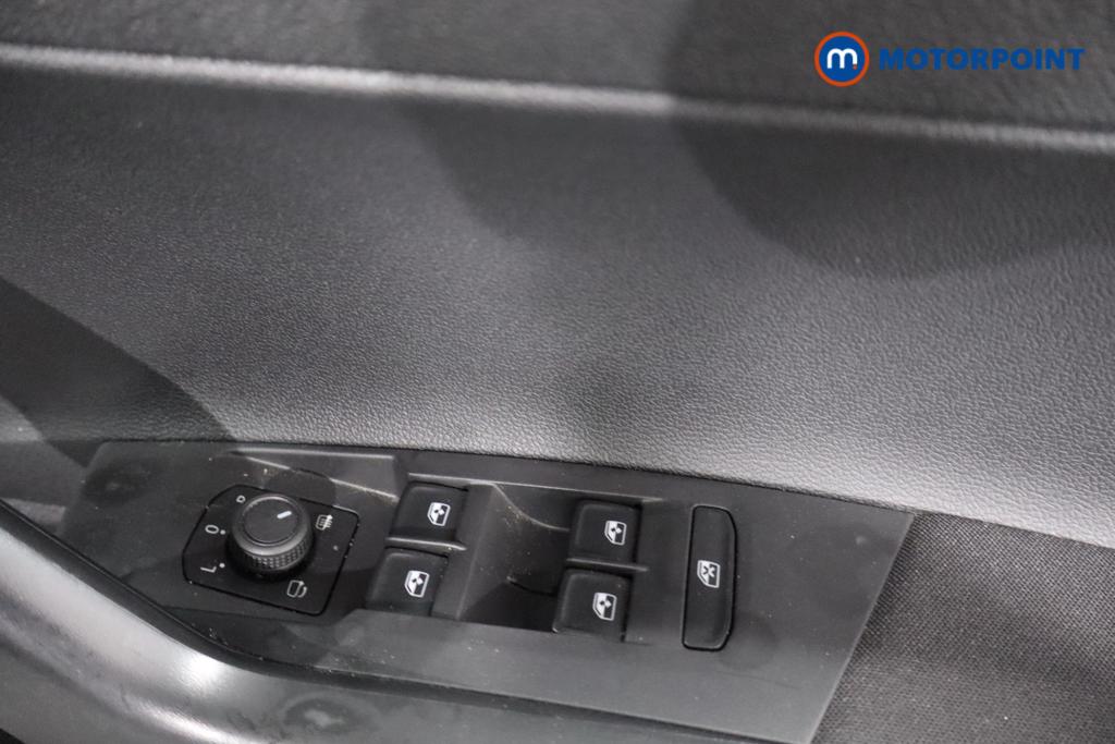 Volkswagen Taigo Life Automatic Petrol SUV - Stock Number (1595701) - 9th supplementary image