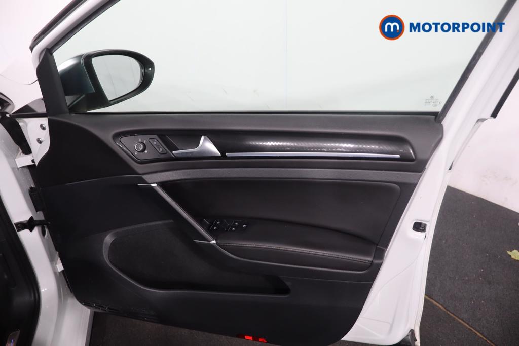 Volkswagen Golf R Manual Petrol Hatchback - Stock Number (1595916) - 9th supplementary image