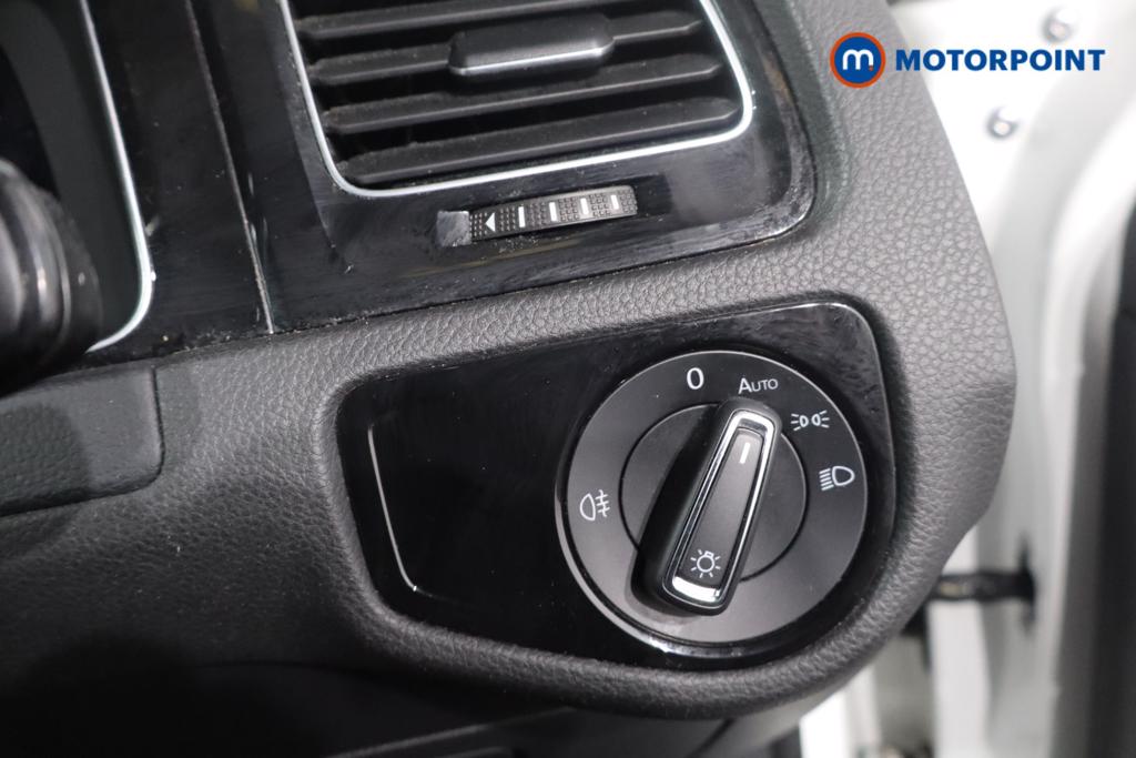 Volkswagen Golf R Manual Petrol Hatchback - Stock Number (1595916) - 13th supplementary image