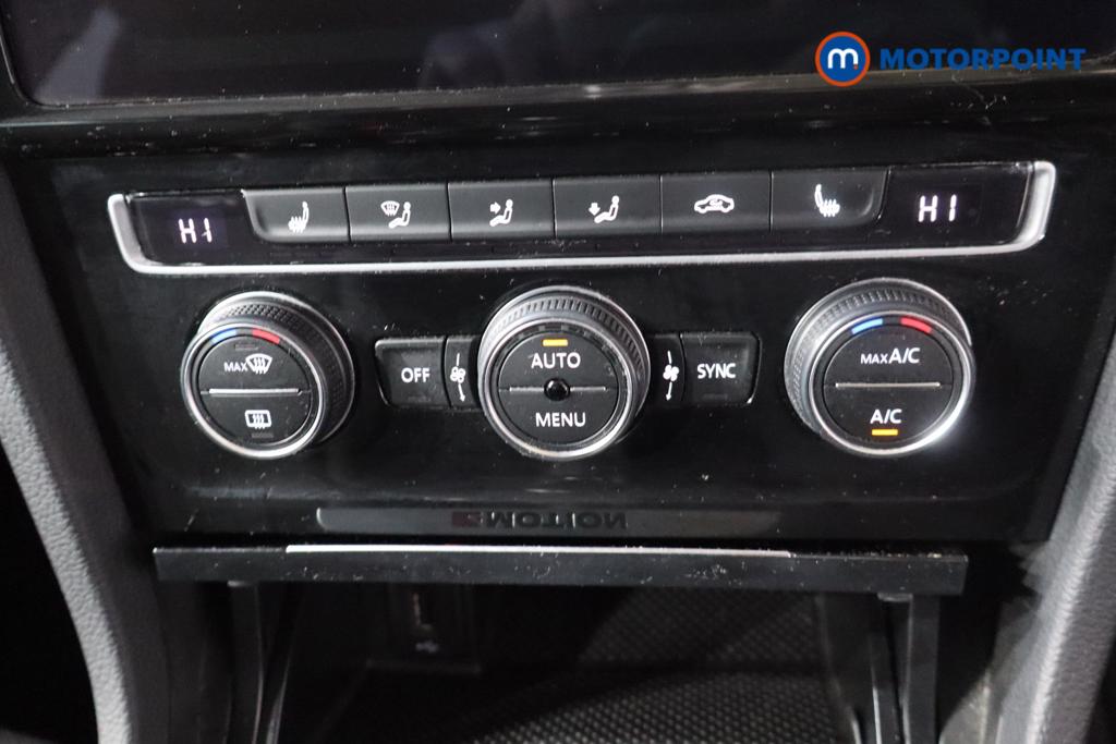 Volkswagen Golf R Manual Petrol Hatchback - Stock Number (1595916) - 17th supplementary image