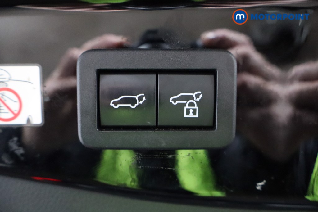 Toyota C-Hr Gr Sport Automatic Petrol-Electric Hybrid SUV - Stock Number (1596532) - 25th supplementary image