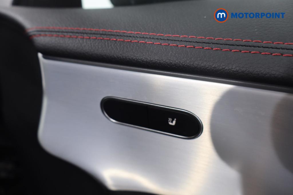 Mercedes-Benz CLA Amg Line Automatic Petrol Plug-In Hybrid Estate - Stock Number (1596897) - 14th supplementary image