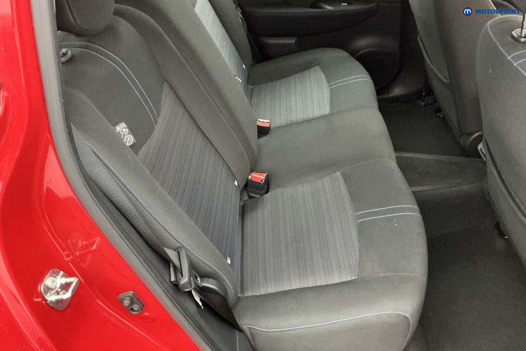 Nissan Leaf Acenta Automatic Electric Hatchback - Stock Number (1598134) - 4th supplementary image