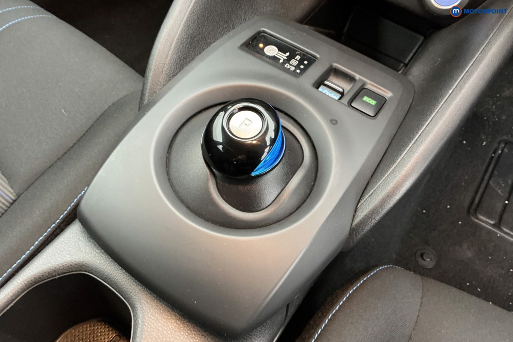 Nissan Leaf Acenta Automatic Electric Hatchback - Stock Number (1598134) - 15th supplementary image