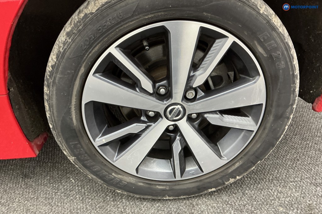 Nissan Leaf Acenta Automatic Electric Hatchback - Stock Number (1598134) - 37th supplementary image