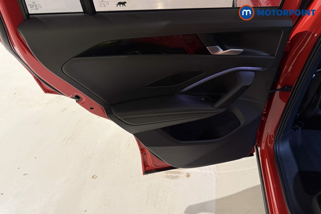 Volkswagen Tiguan R-Line Automatic Petrol SUV - Stock Number (1598484) - 27th supplementary image