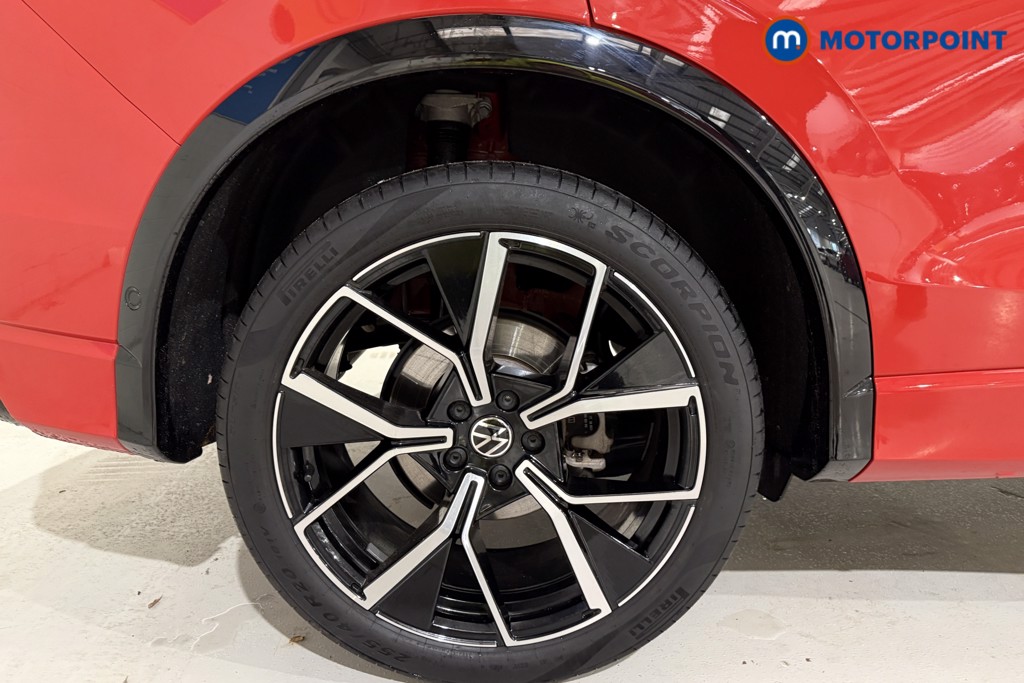 Volkswagen Tiguan R-Line Automatic Petrol SUV - Stock Number (1598484) - 35th supplementary image