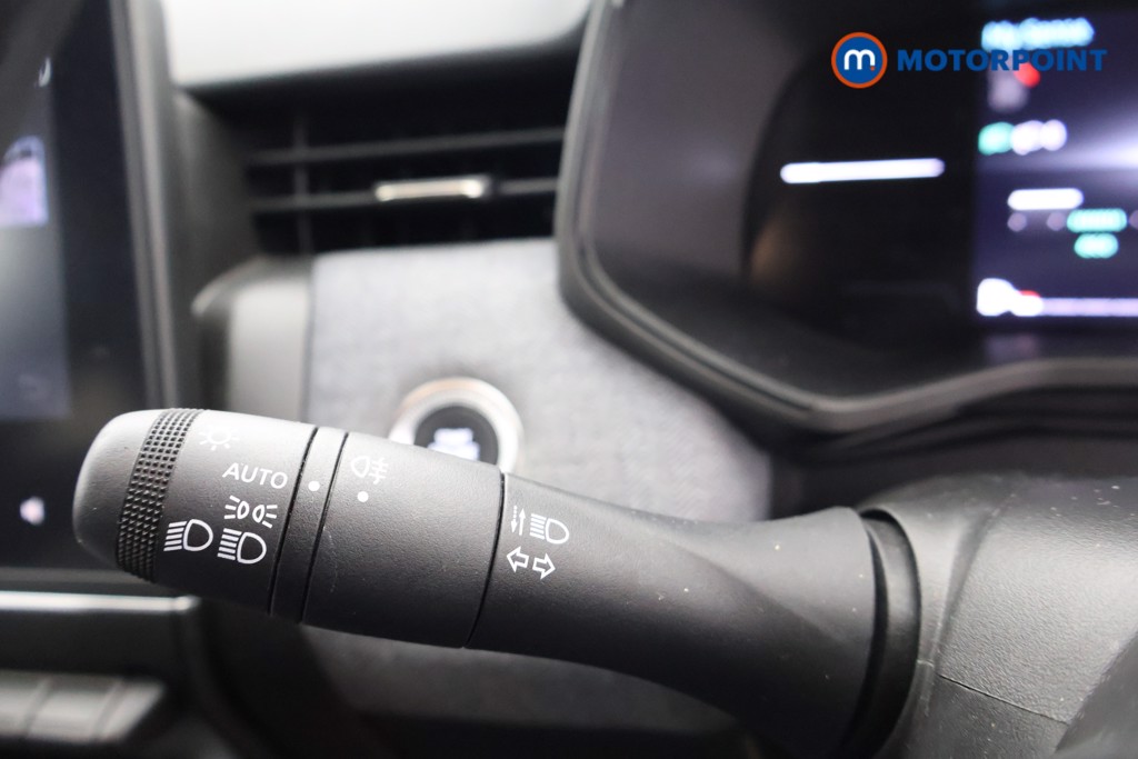 Renault Clio Techno Manual Petrol Hatchback - Stock Number (1598663) - 5th supplementary image