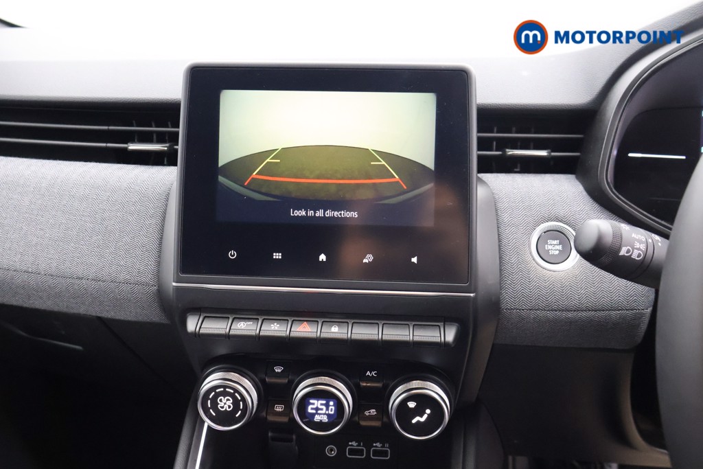 Renault Clio Techno Manual Petrol Hatchback - Stock Number (1598663) - 9th supplementary image