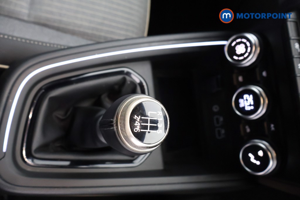 Renault Clio Techno Manual Petrol Hatchback - Stock Number (1598663) - 10th supplementary image