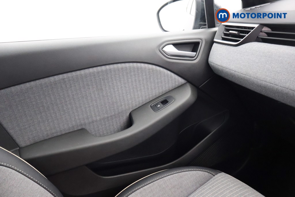 Renault Clio Techno Manual Petrol Hatchback - Stock Number (1598663) - 13th supplementary image