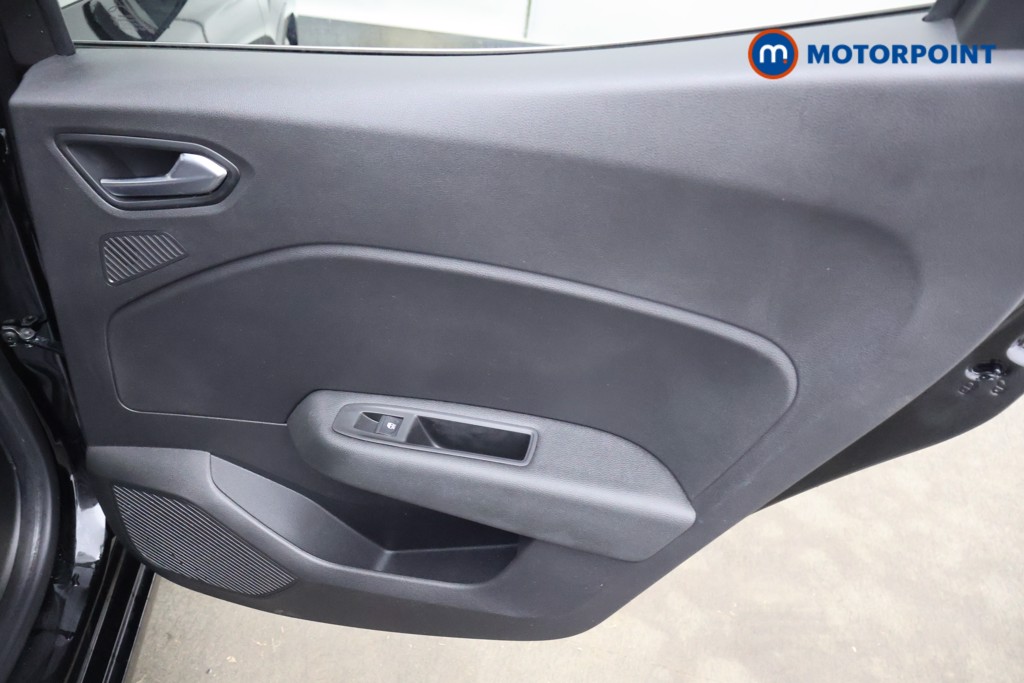 Renault Clio Techno Manual Petrol Hatchback - Stock Number (1598663) - 19th supplementary image