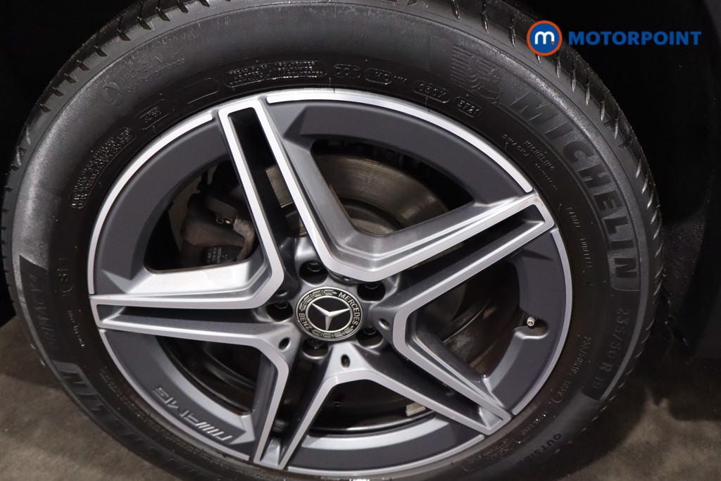 Mercedes-Benz GLB Amg Line Automatic Petrol SUV - Stock Number (1598711) - 9th supplementary image