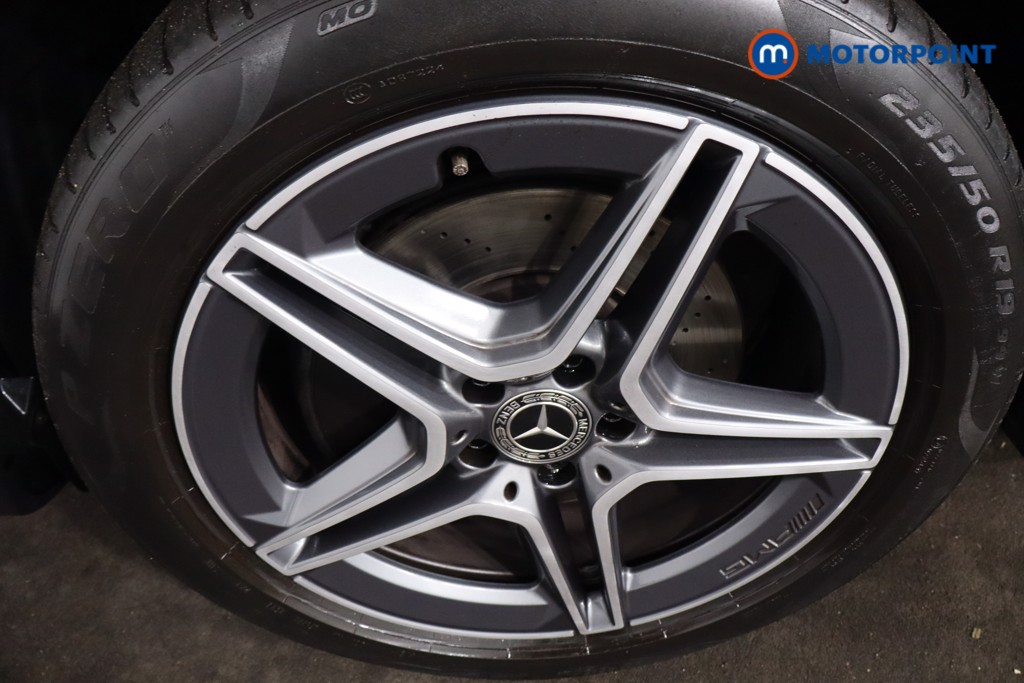 Mercedes-Benz GLB Amg Line Automatic Petrol SUV - Stock Number (1598711) - 11th supplementary image