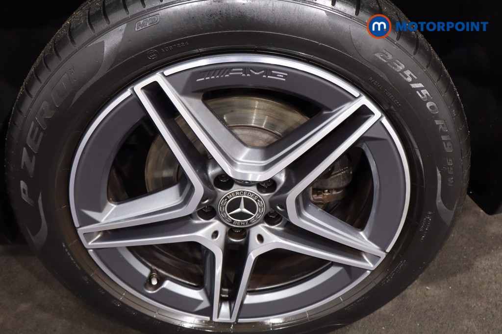 Mercedes-Benz GLB Amg Line Automatic Petrol SUV - Stock Number (1598711) - 12th supplementary image