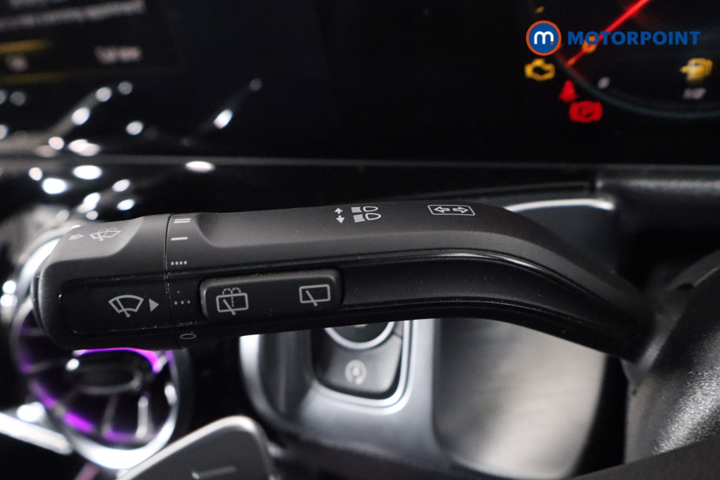 Mercedes-Benz GLB Amg Line Automatic Petrol SUV - Stock Number (1598711) - 14th supplementary image