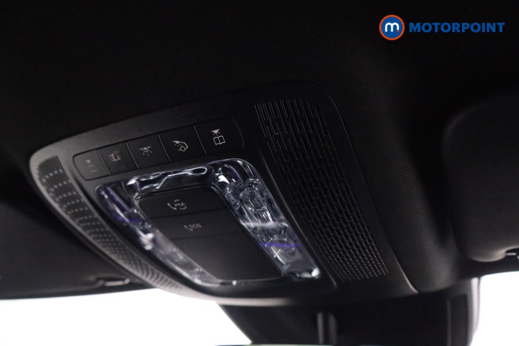 Mercedes-Benz GLB Amg Line Automatic Petrol SUV - Stock Number (1598711) - 18th supplementary image