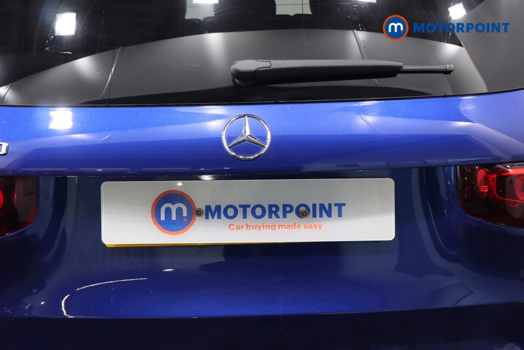 Mercedes-Benz GLB Amg Line Automatic Petrol SUV - Stock Number (1598711) - 36th supplementary image