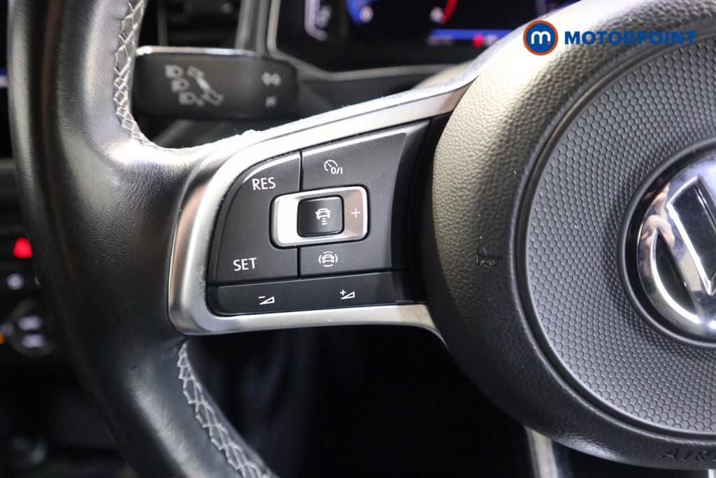 Volkswagen T-Roc R-Line Manual Petrol SUV - Stock Number (1599237) - 3rd supplementary image