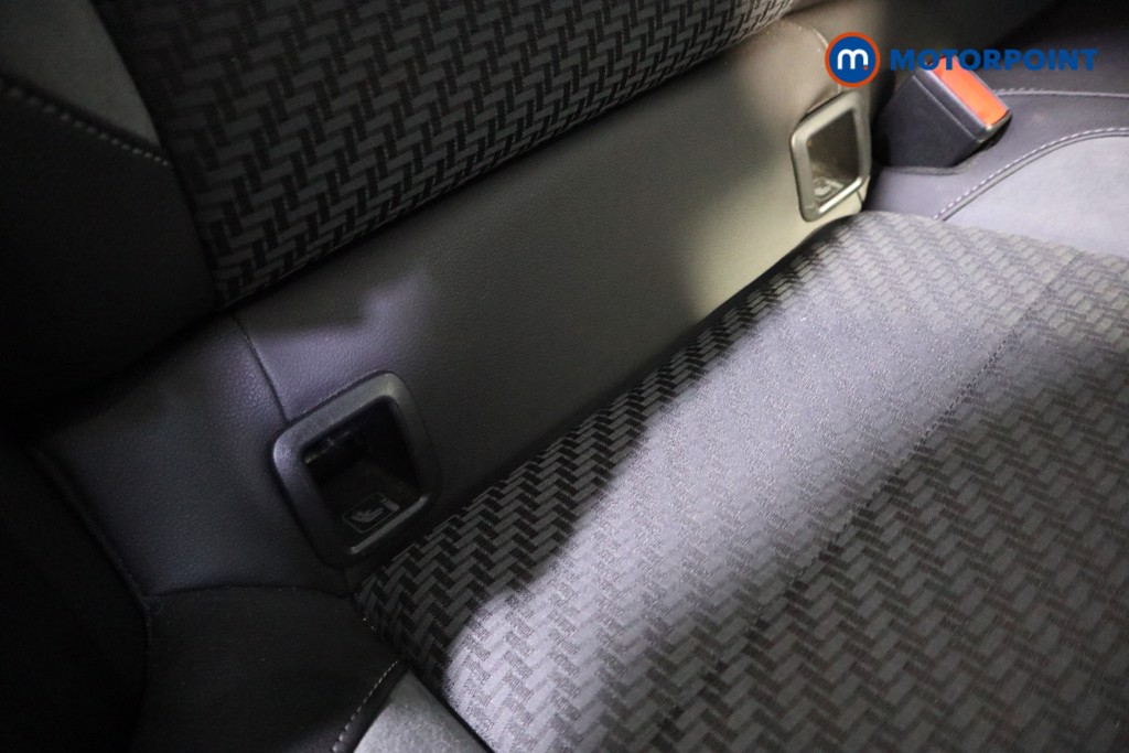 Volkswagen T-Roc R-Line Manual Petrol SUV - Stock Number (1599237) - 19th supplementary image